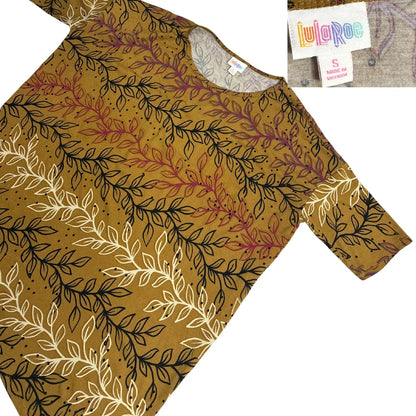 LuLaRoe Leaf Print Casual Tee 🍂